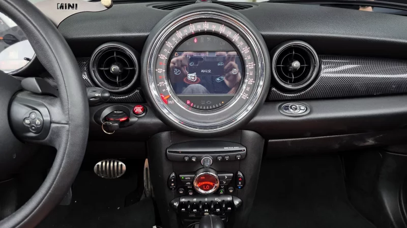 MINI Cooper Convertible