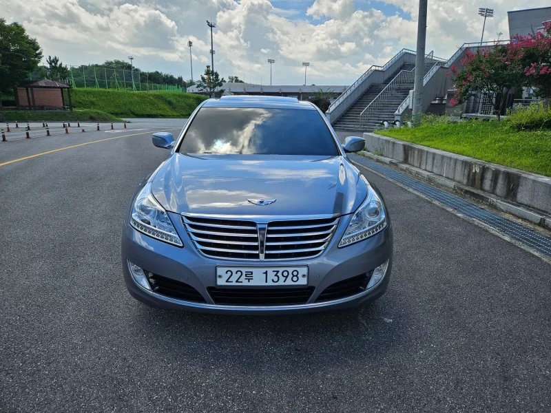 Hyundai Equus
