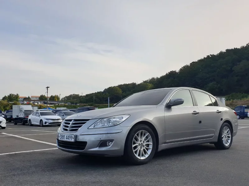Hyundai Genesis