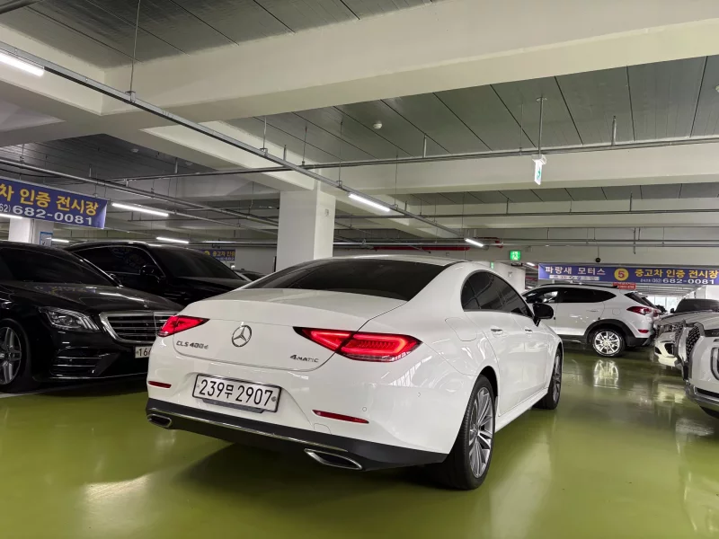 Mercedes-Benz CLS-Class