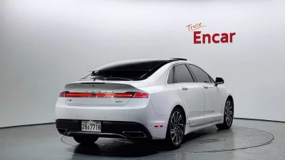 Lincoln MKZ