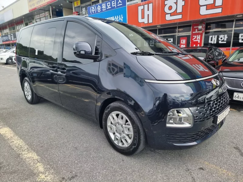 Hyundai Staria