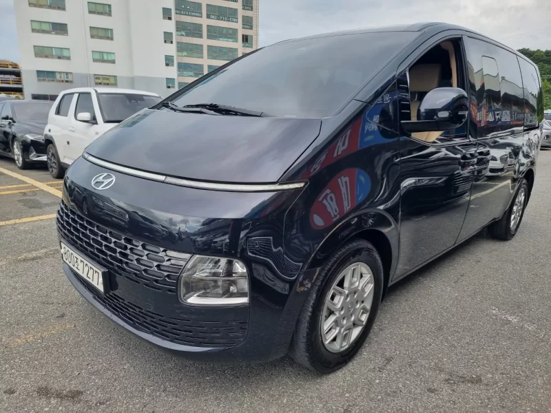 Hyundai Staria