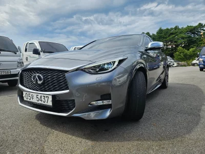 Infiniti Q30