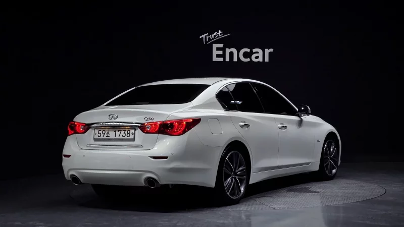 Infiniti Q50