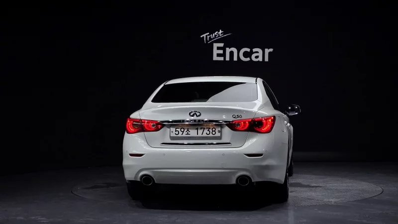 Infiniti Q50