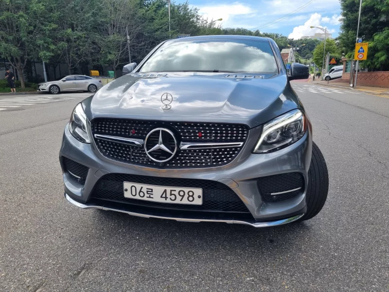 Mercedes-Benz GLE-Class