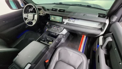 Land Rover DEFENDER