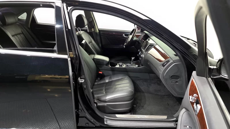 Hyundai Equus