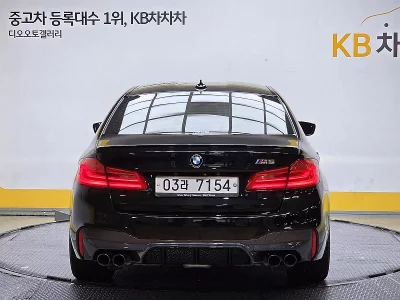 BMW M5