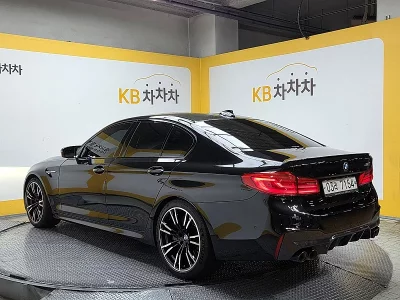 BMW M5