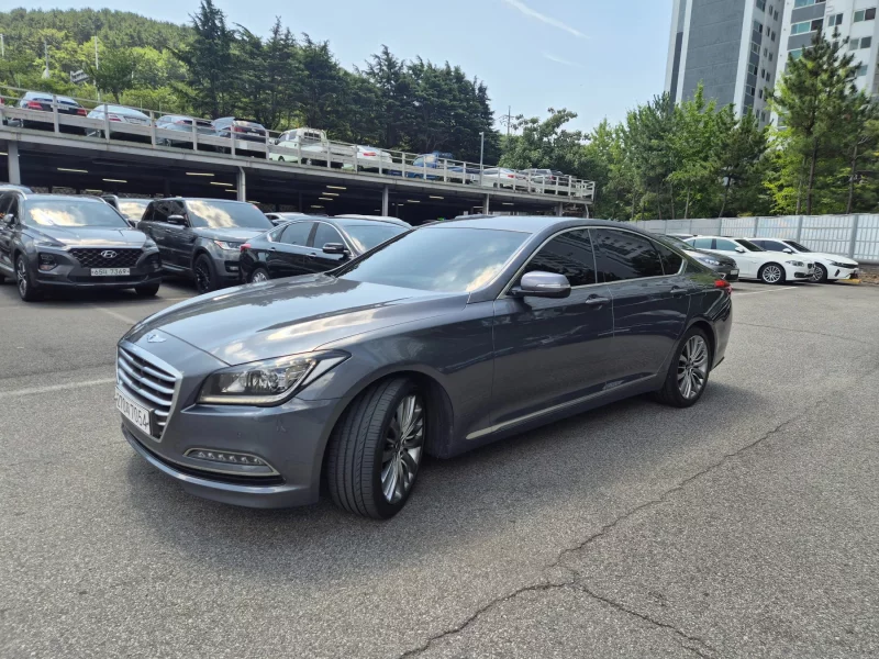 Hyundai Genesis