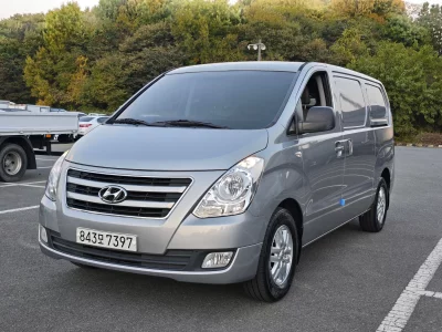 Hyundai Starex