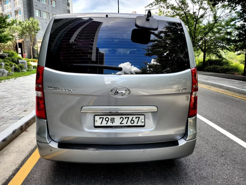 Hyundai Starex