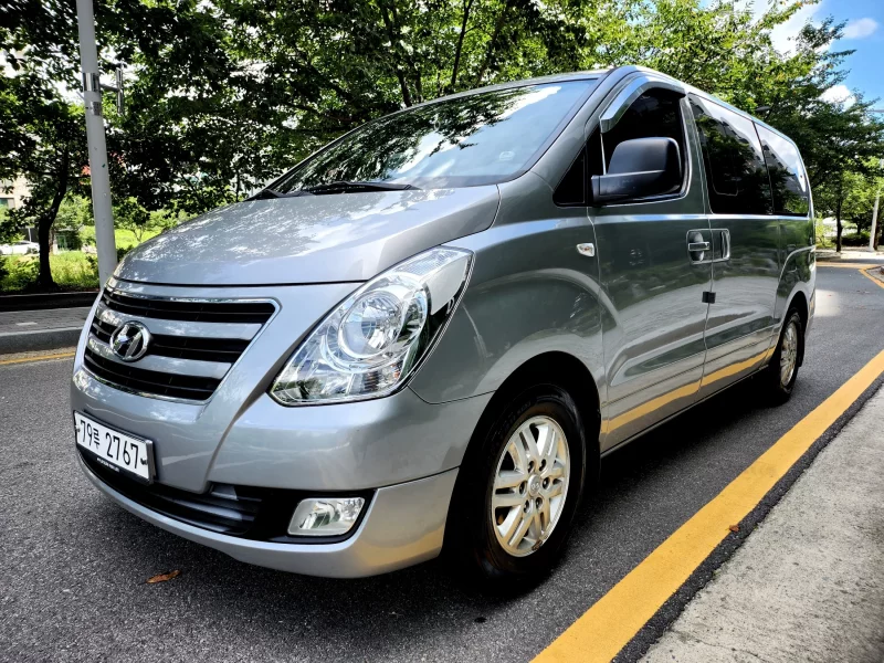 Hyundai Starex