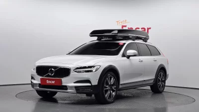 Volvo V90