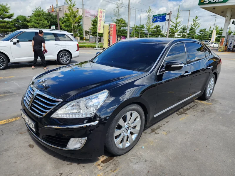 Hyundai Equus