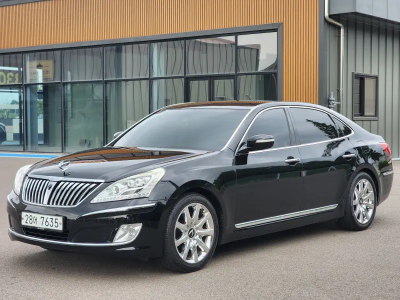 Hyundai Equus
