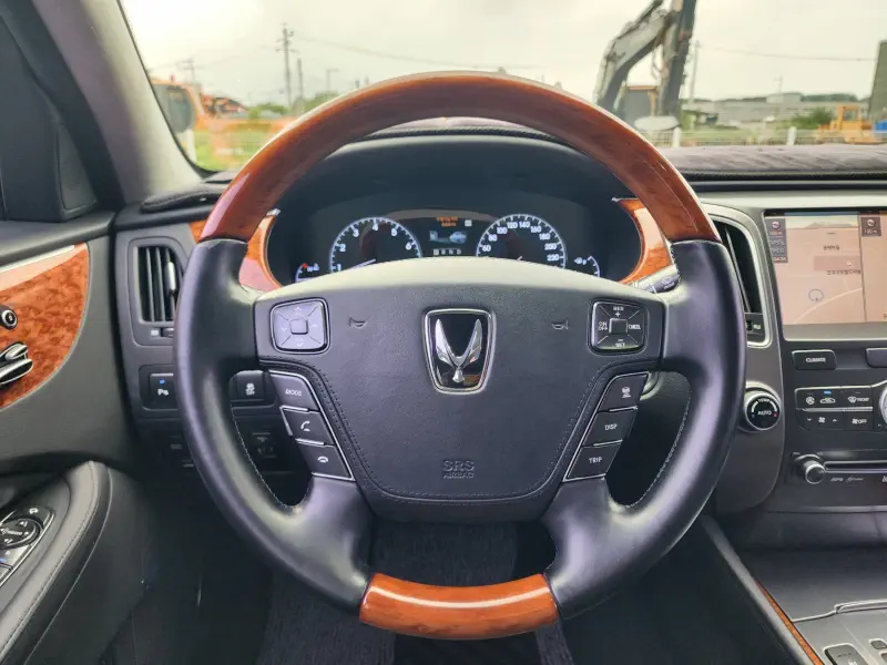 Hyundai Equus
