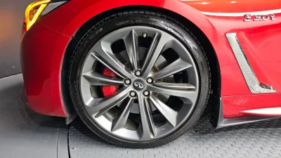 Infiniti Q60