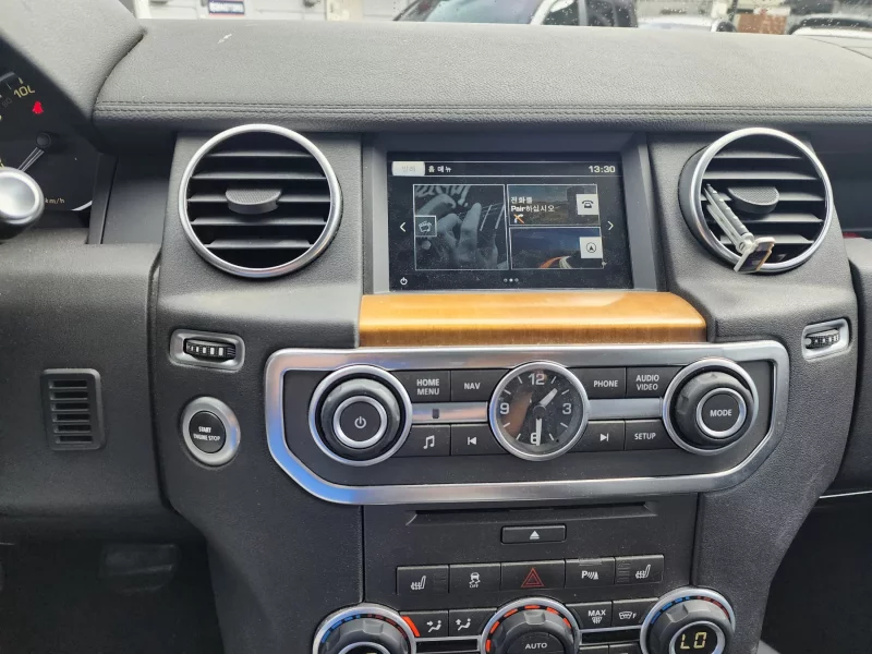 Land Rover DISCOVERY