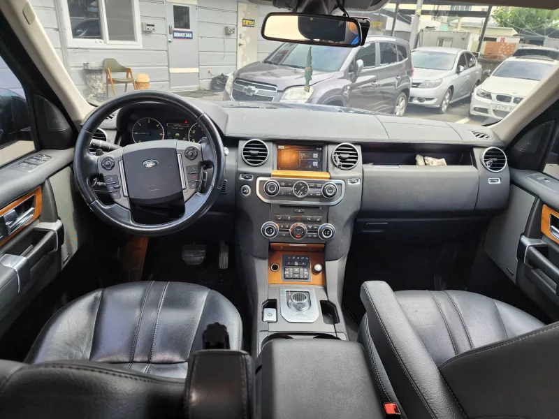 Land Rover DISCOVERY