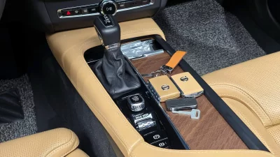 Volvo S90