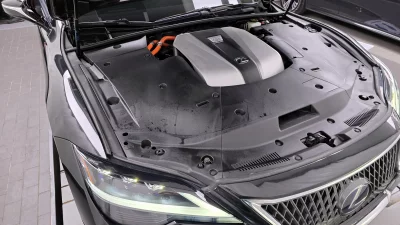 Lexus LS