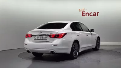 Infiniti Q50