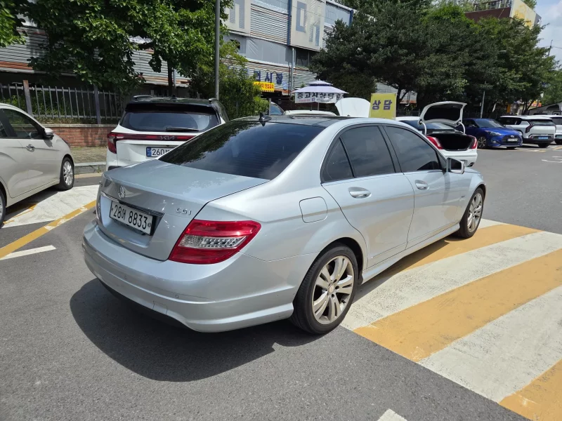 Mercedes-Benz C-Class