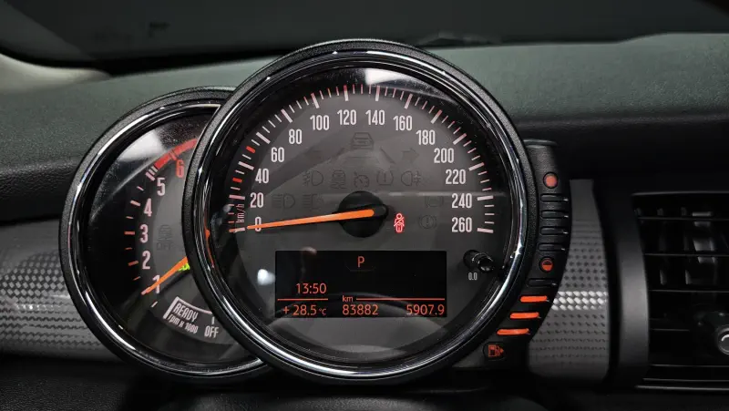 MINI Hatch