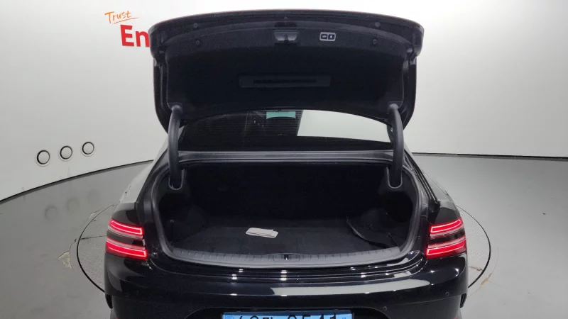 Genesis Electrified G80