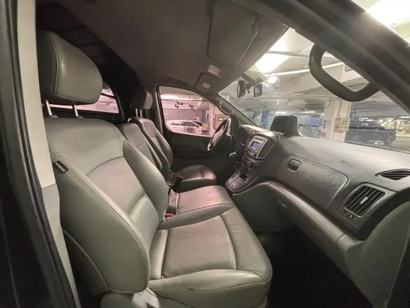 Hyundai Grand Starex