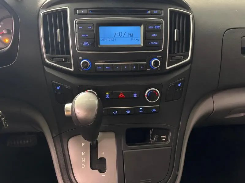 Hyundai Grand Starex