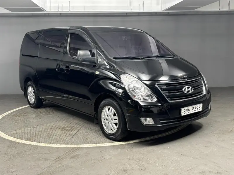 Hyundai Grand Starex