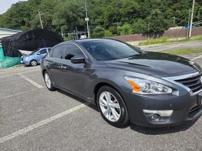 Nissan Altima