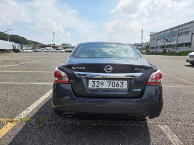 Nissan Altima