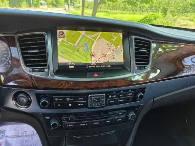 Hyundai Equus