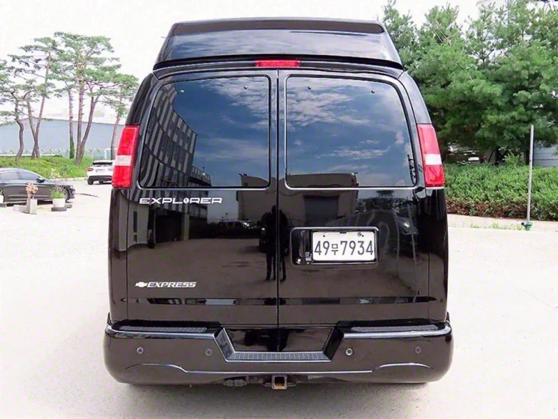 Chevrolet Express Van