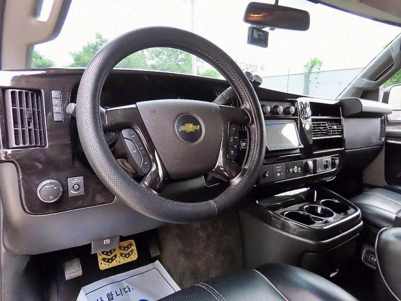 Chevrolet Express Van