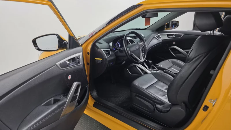 Hyundai Veloster