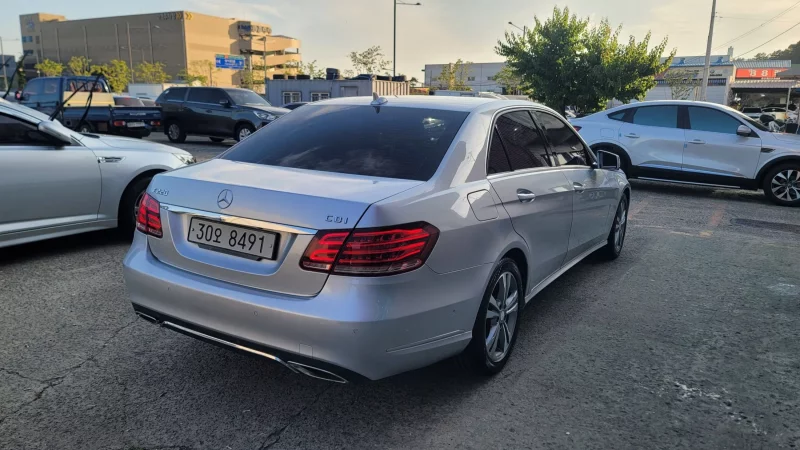Mercedes-Benz E-Class