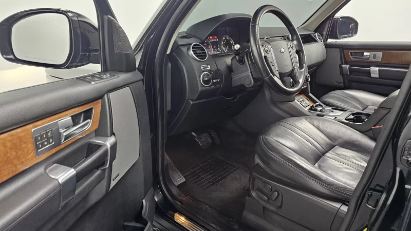 Land Rover DISCOVERY