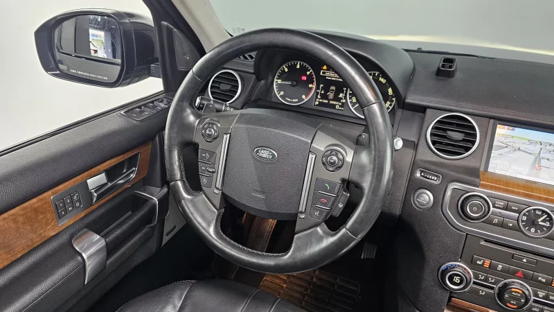 Land Rover DISCOVERY