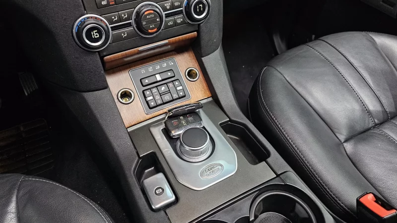 Land Rover DISCOVERY