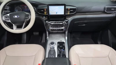 Ford EXPLORER