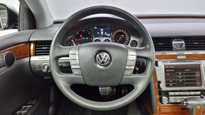 Volkswagen Phaeton