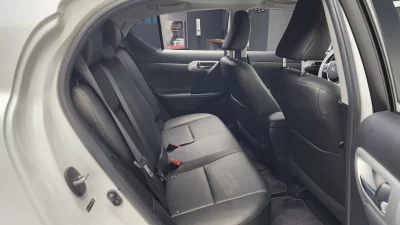Lexus CT200h