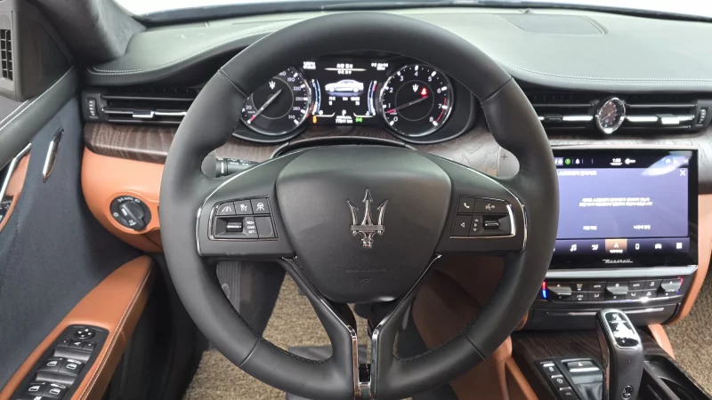 Maserati QUATTROPORTE