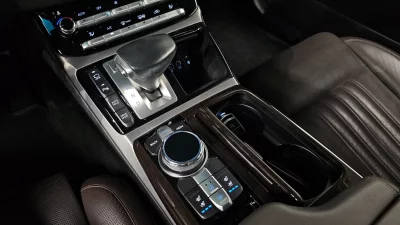 Genesis EQ900